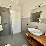 Attico Vista Lago, Relax & Wi-fi *